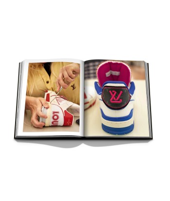 Buch „Louis Vuitton Manufactures“. la chaussure