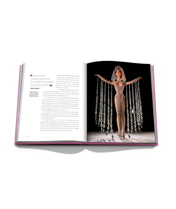 Buch „Barbie: 60 Jahre Inspiration“. de l' environnement